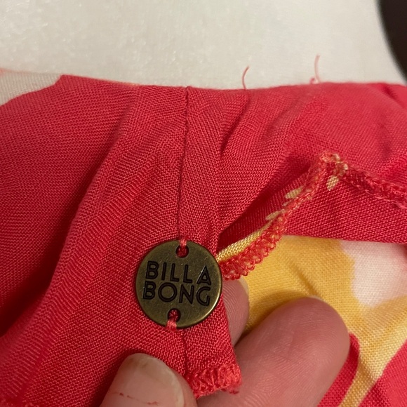 Billabong Beachy Pink Floral Ruffly Wrap Dress coral size Small vacation beach - Picture 4 of 6